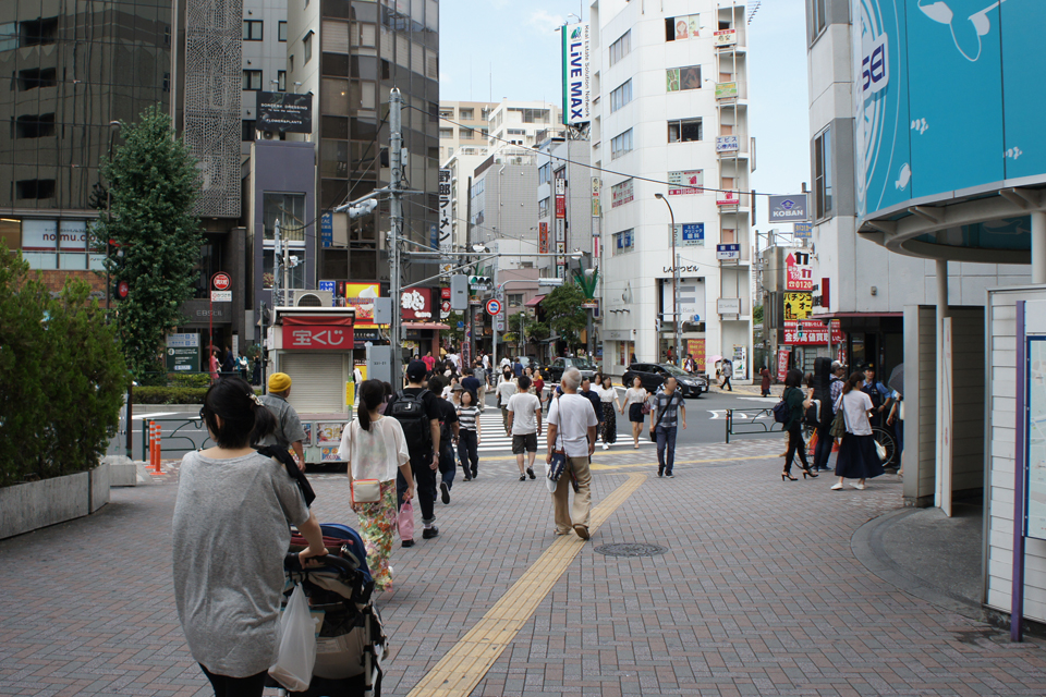 恵比寿駅西口交差点